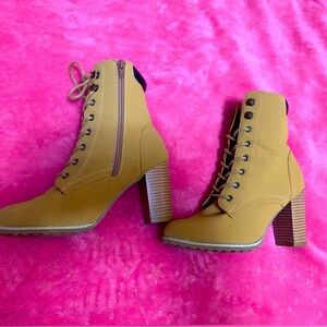 Ardene Mustard Lace-Up Boots